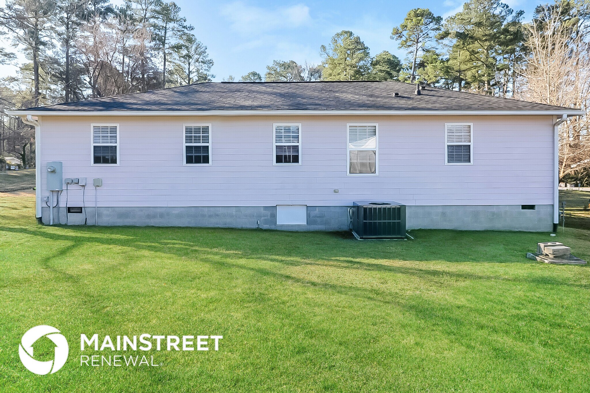 Building Photo - 3613 Cove Dr