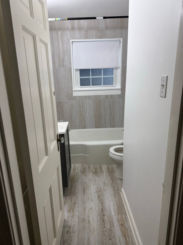 Building Photo - 318 Macon Ave