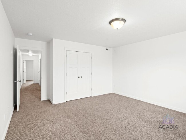 Building Photo - Modern 3BR Apt with Attached Garage & Stunning Mountain Views – Vineyard, UT