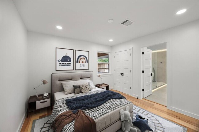 Building Photo - 2506 Briarbrook Dr