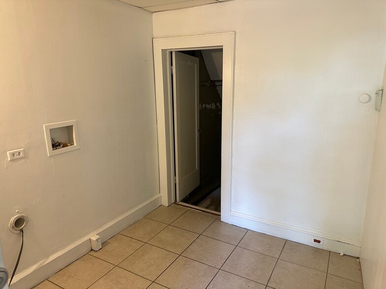 Laundry Area / Basement Access - 714 Brook St