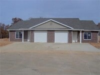Building Photo - 24256 Tupelo Ln