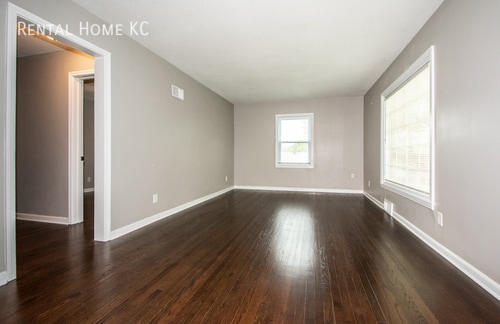 Building Photo - 6621 W 73rd St