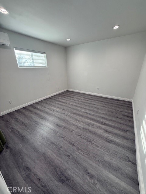 Building Photo - 13718 Hanwell Ave