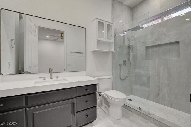Building Photo - 2132 Lookout Point Cir