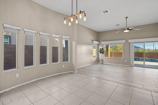 Building Photo - 9627 N Melandra Way