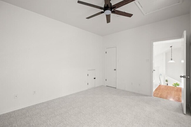 Building Photo - 4906 Bobcat Dr