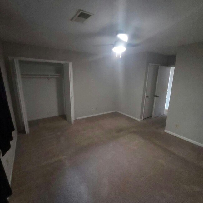 Building Photo - 3314 Northcrest Rd