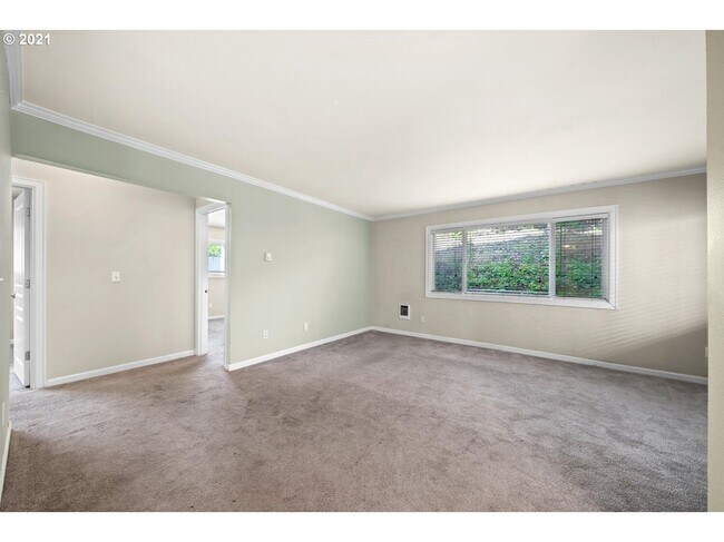 Building Photo - 7023 N Burlington Ave