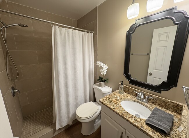 Building Photo - 610 Kenwick Cir