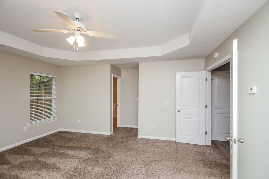 Building Photo - 156 Darbys Run Way