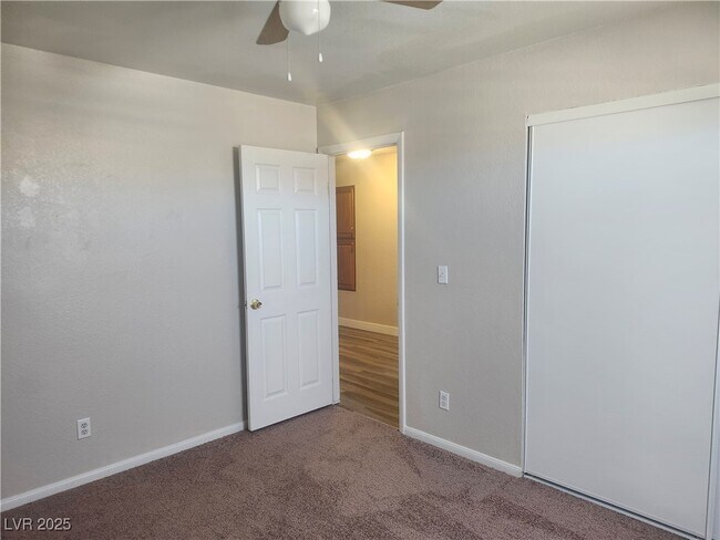 Building Photo - 3850 Steinbeck Dr