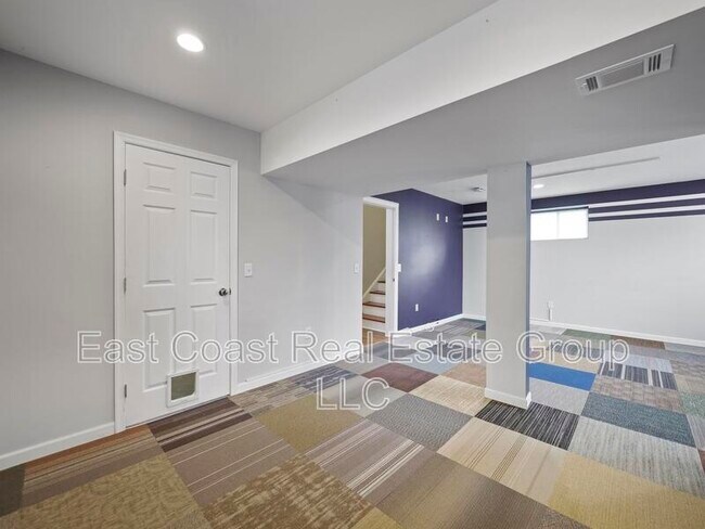 Building Photo - 238 Merrbaugh Dr