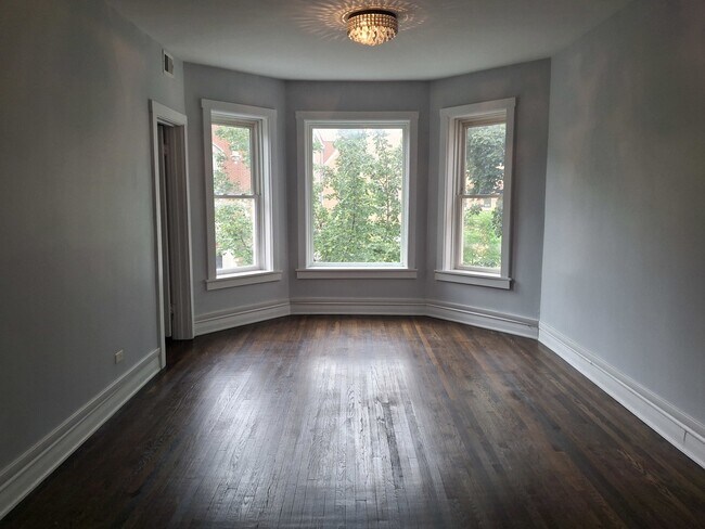 Building Photo - 2641 W Altgeld St