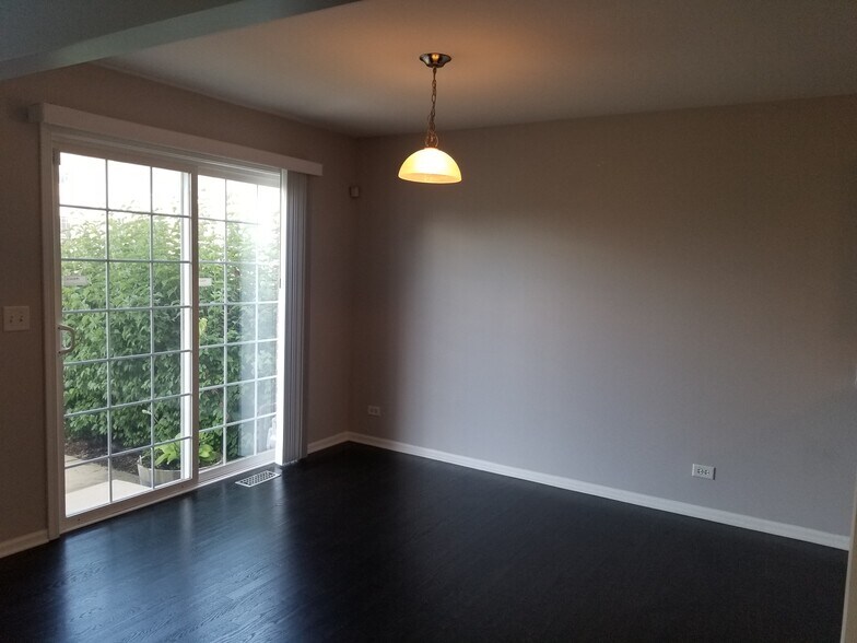 Building Photo - 1196 Megan Ct