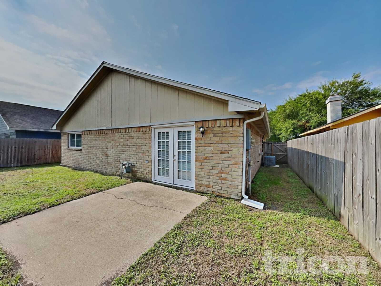 Building Photo - 623 Walston Ln