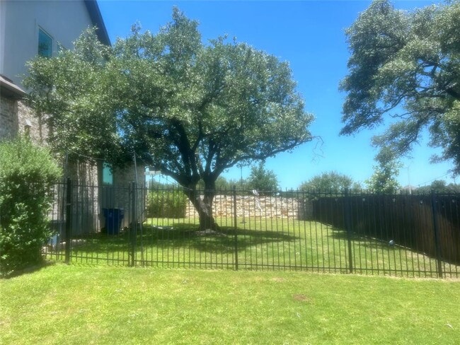 Building Photo - 3600 Brushy Creek Rd