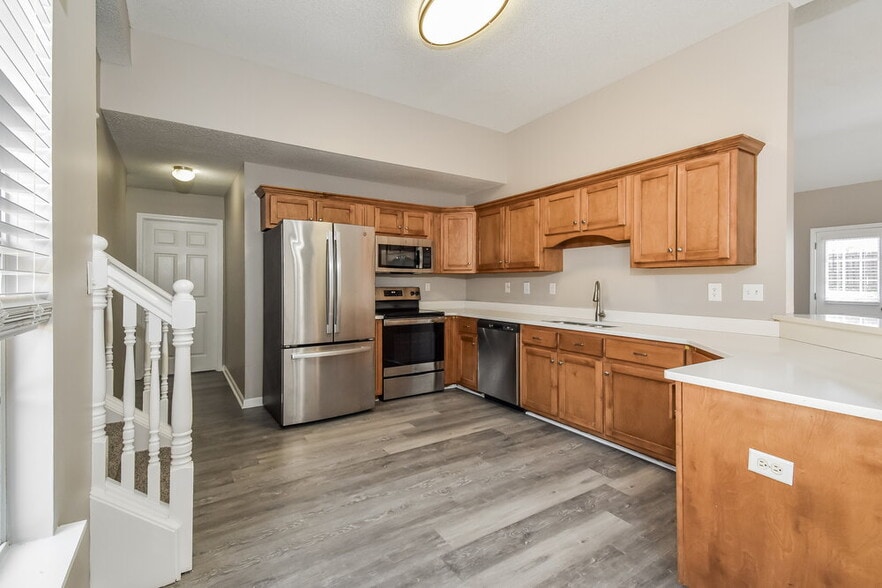 Building Photo - 5894 Keebler Dr