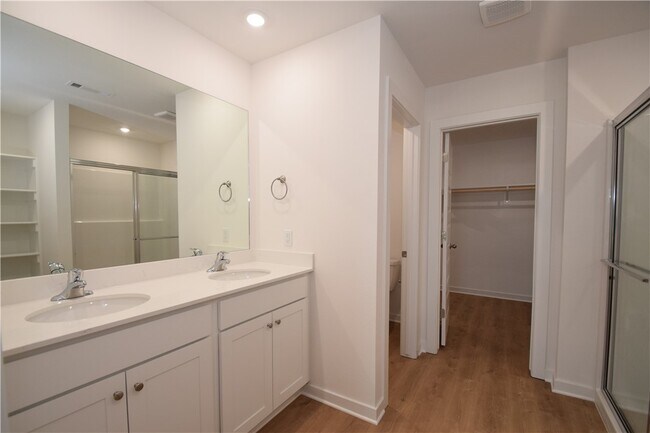 Building Photo - 568 Colorado St