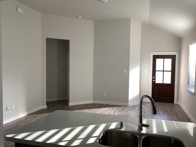 Building Photo - 7822 Ruth Ravine Ct