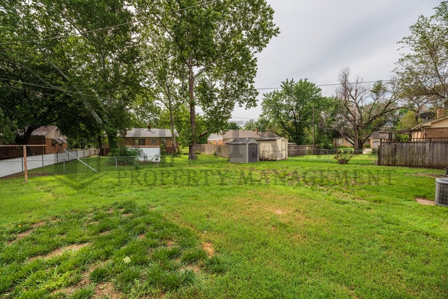 Building Photo - 1144 Prairie Park Rd