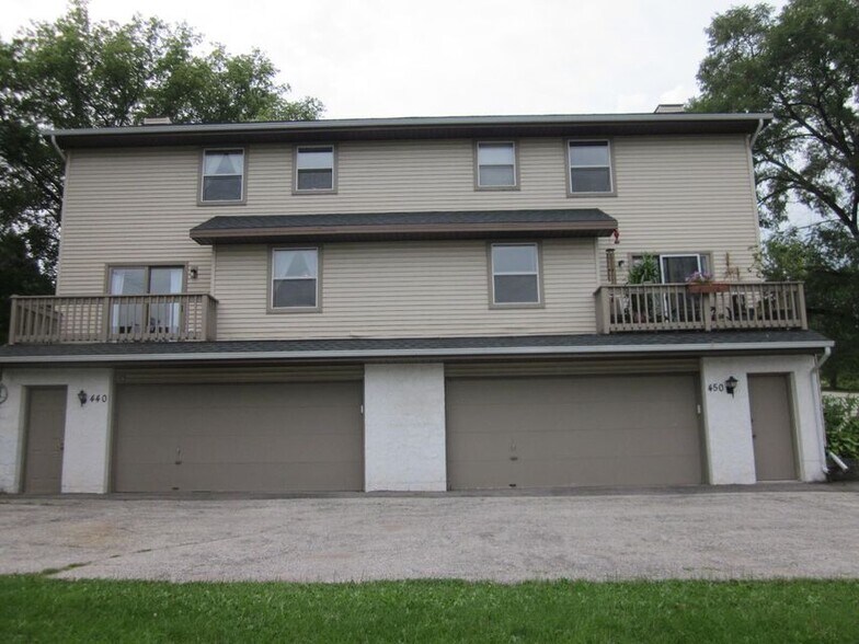 Front of Home - 440 Hi View Dr