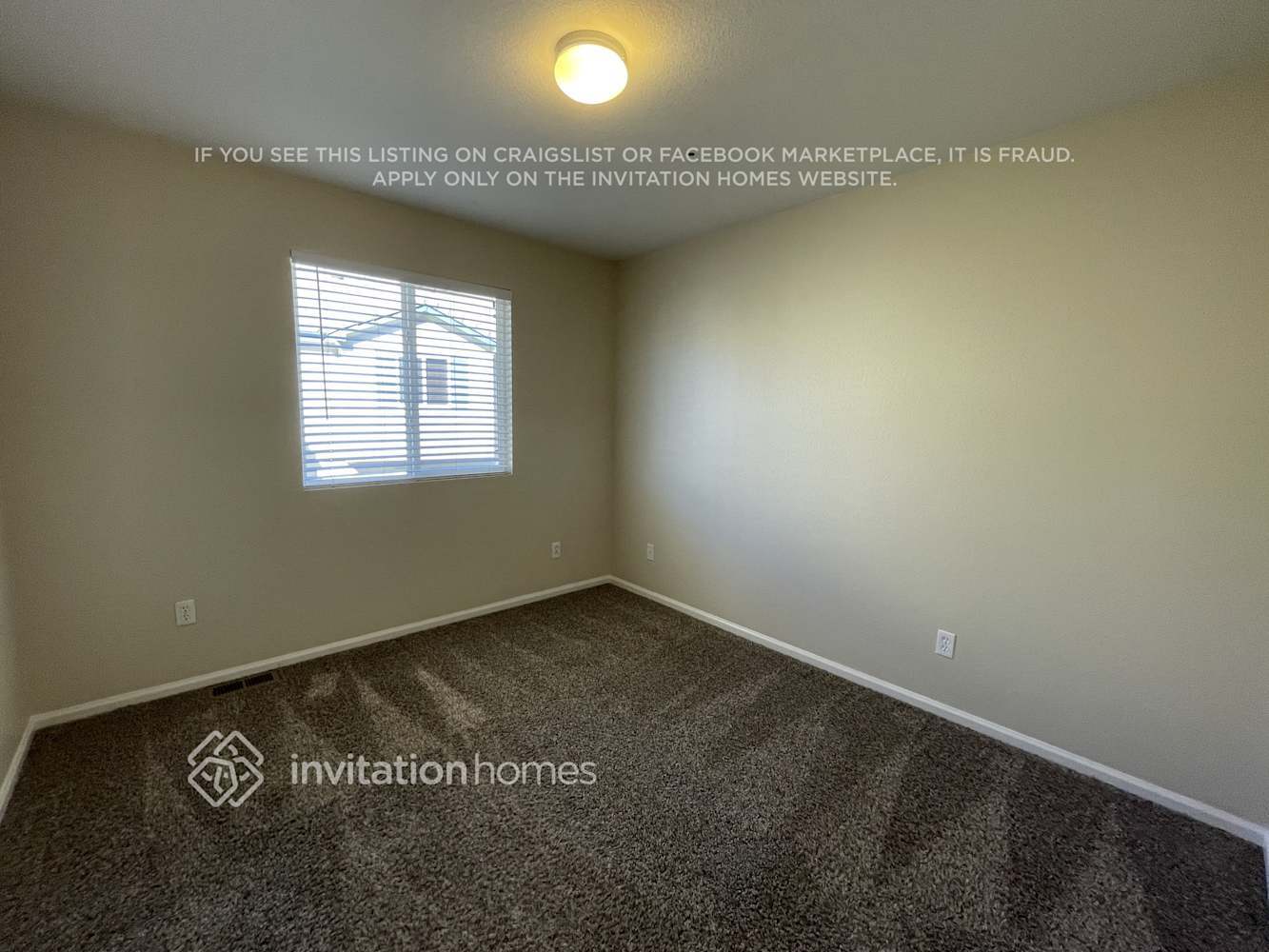 Building Photo - 765 Diamond Rim Dr