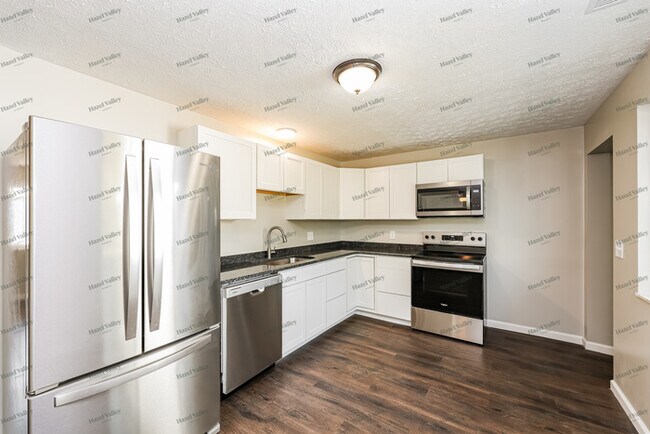 Building Photo - 287 Shaker Ct