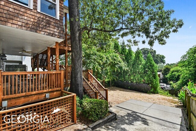 Building Photo - 841 Argonne Ave NE