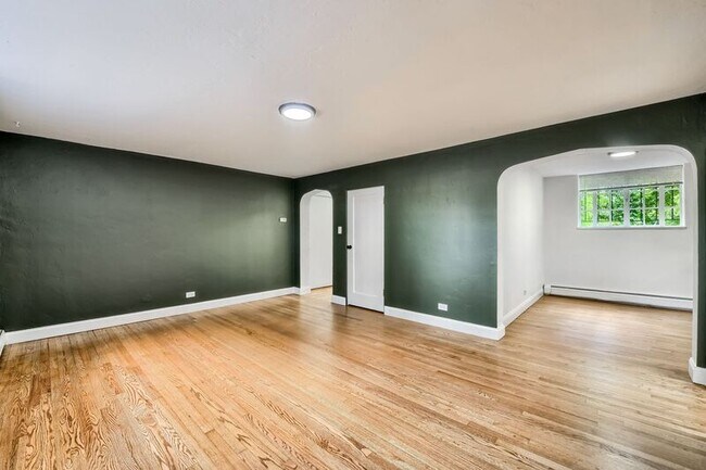 Building Photo - 2233 Kearney St