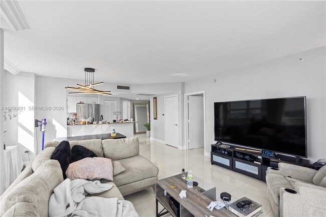 Building Photo - 19501 W Country Club Dr