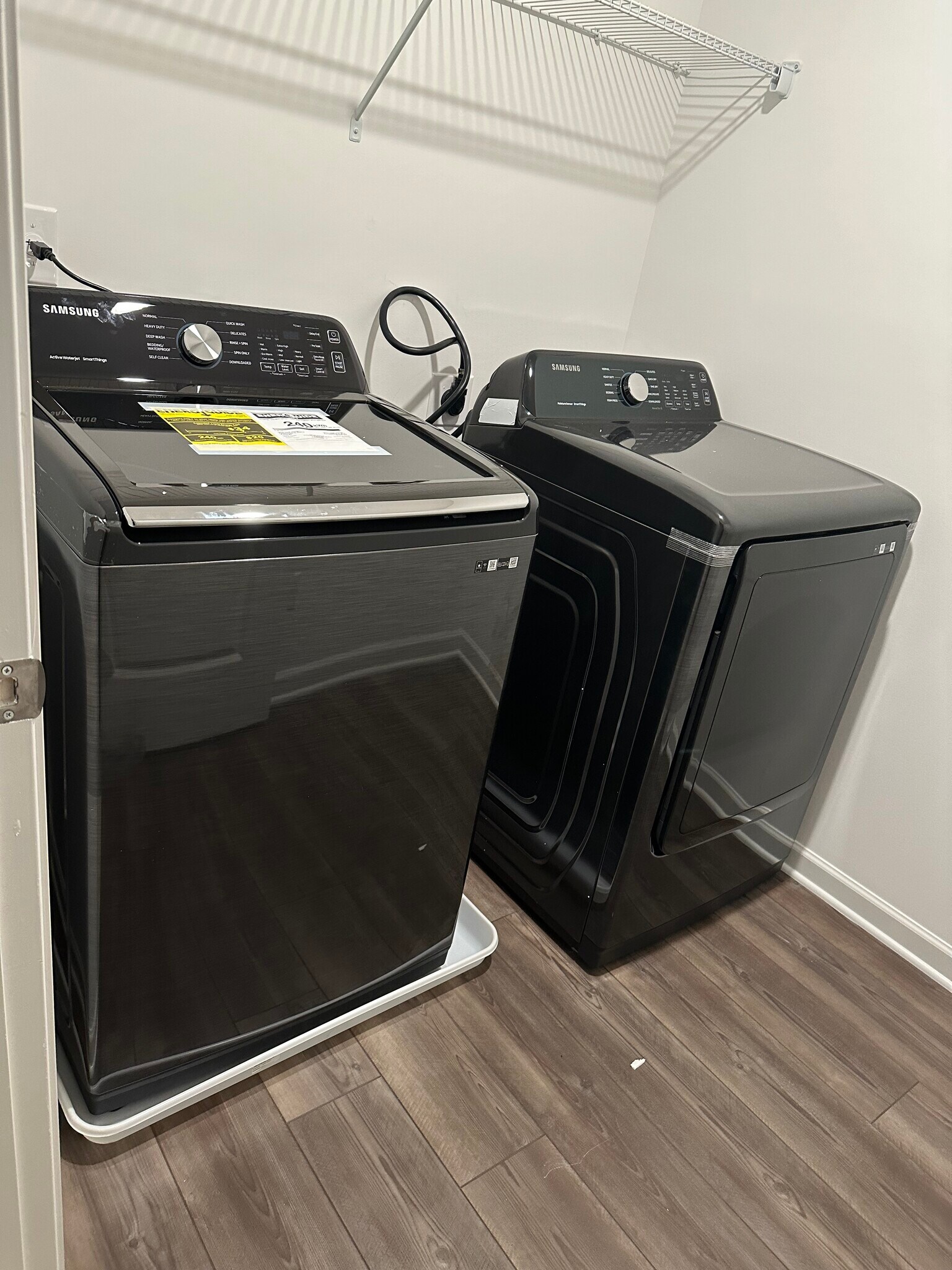 Building Photo - 1112 Holland Dr