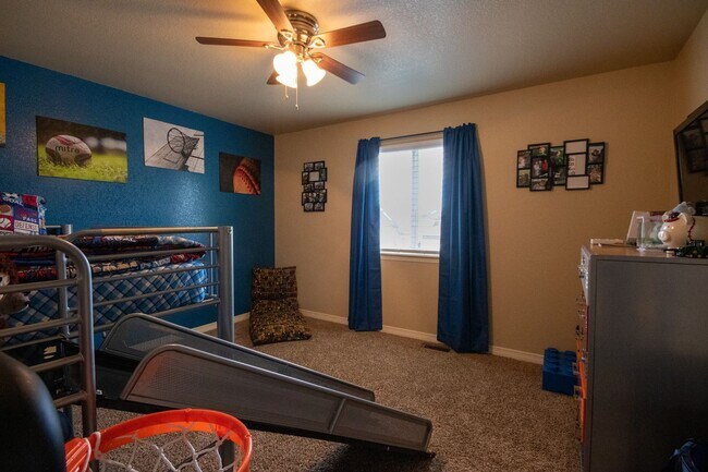 Building Photo - Coming Available Soon!!