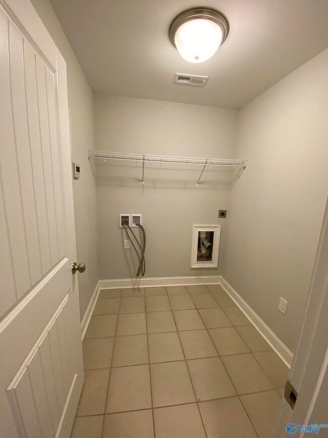 Building Photo - 104 Kinglet Wy