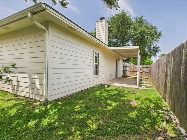 Building Photo - 612 Townplace Dr