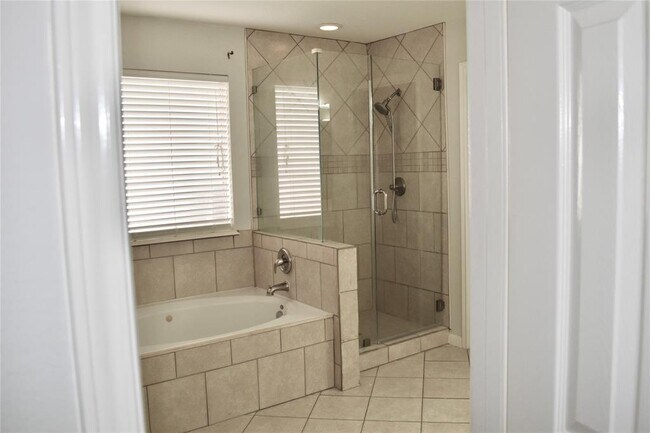 Building Photo - 23931 Ayscough Ln