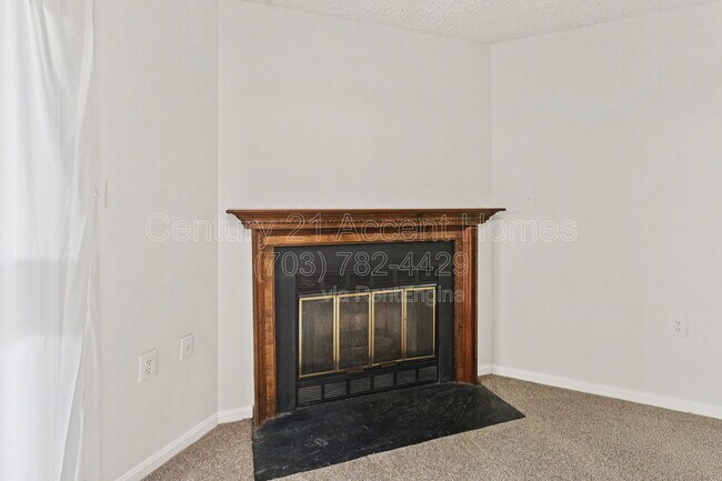 Building Photo - 6719 Sunset Woods Ct