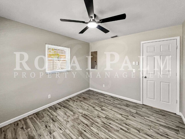 Building Photo - 18660 Miami Blvd