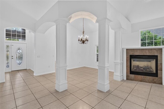Building Photo - 914 SW 83rd Terrace