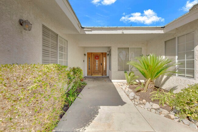 Building Photo - 2503 Brentwood Dr