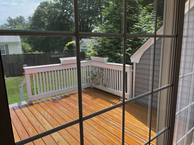 Building Photo - 35 Hastings Ave