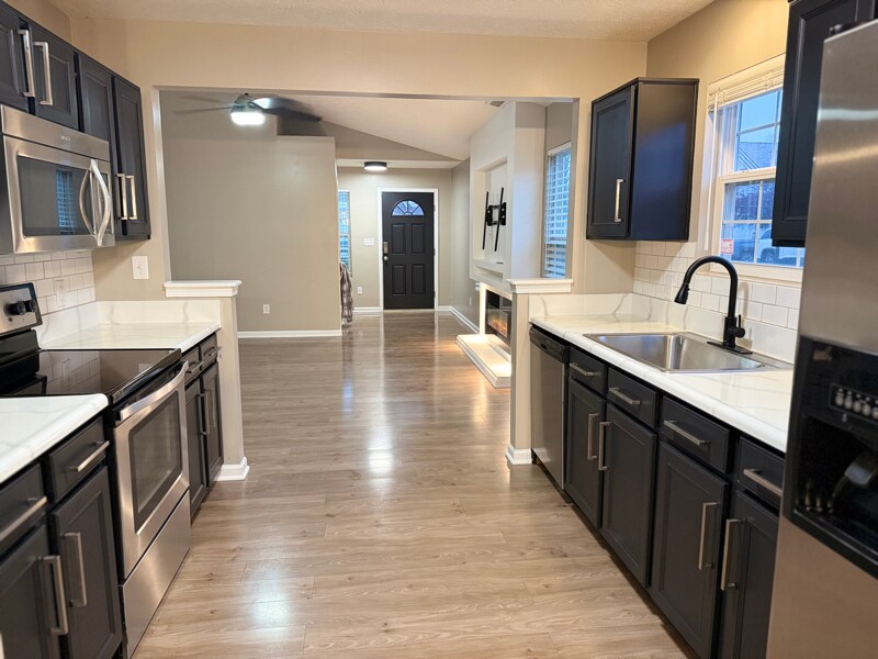 Building Photo - 3711 White Cliff Way