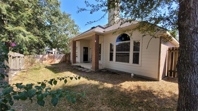 Building Photo - 3825 Evergreen Way