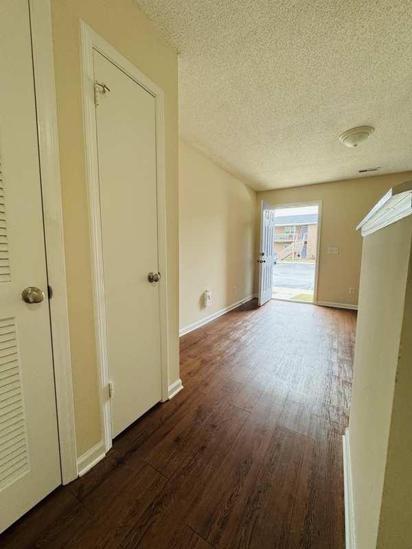 Building Photo - 3027 Adams Blvd