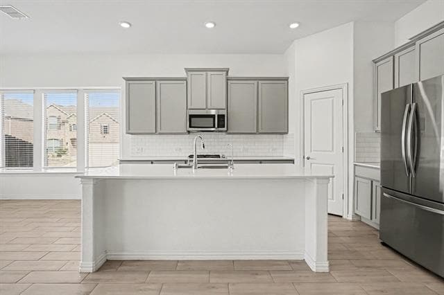 Building Photo - 512 Birch Ave