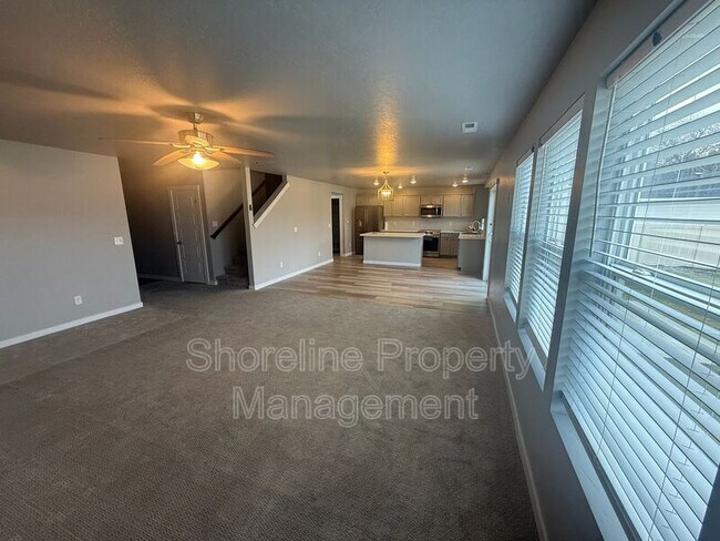 Building Photo - 973 S Nautilus Ave