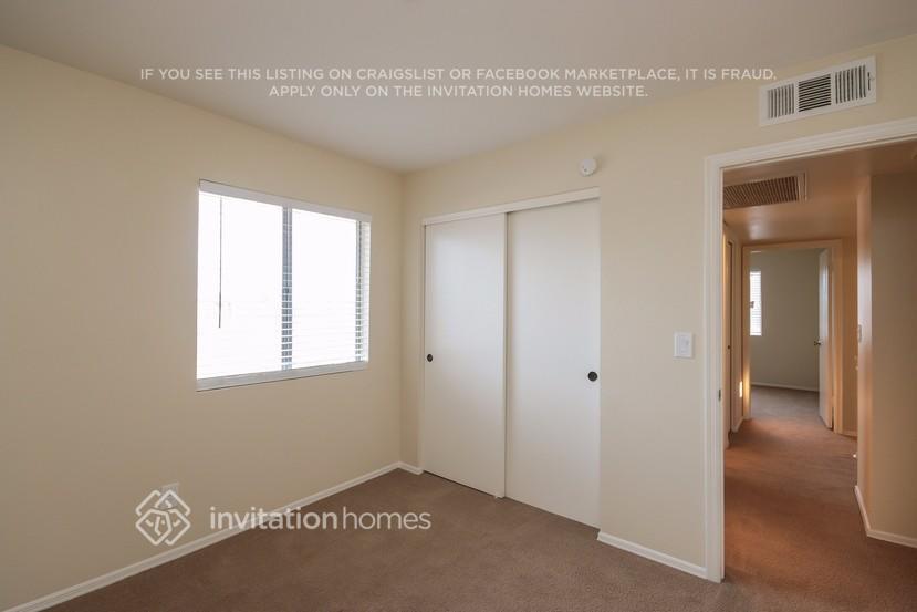 Building Photo - 19662 N 48th Ave