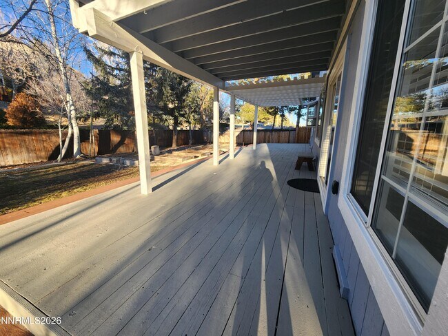 Building Photo - 3653 Hemlock Ct