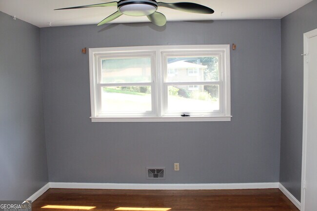 Building Photo - 1179 Old Coach Rd