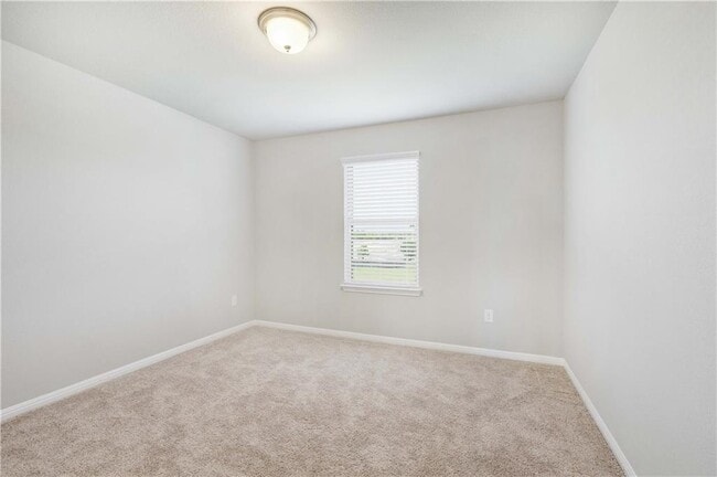 Building Photo - 741 Twisted Oaks Ln